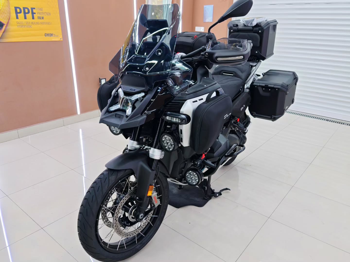 Rad Dr Kesh Detailing Studija — detailing i poliranje automobila u Zrenjaninu